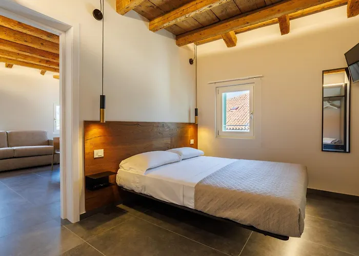1823 Room